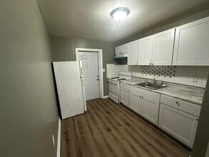 10011 N 14th St in Tampa, FL - Building Photo - Building Photo