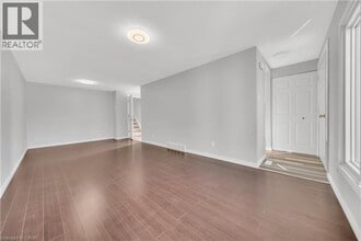 84 Homestead Pl in Kitchener, ON - Building Photo - Building Photo