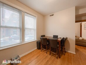 852 N Leavitt St in Chicago, IL - Building Photo - Building Photo