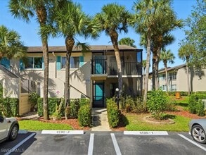 4130 Looking Glass Ln in Naples, FL - Building Photo - Building Photo