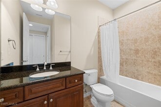 9050 Capistrano St N in Naples, FL - Building Photo - Building Photo