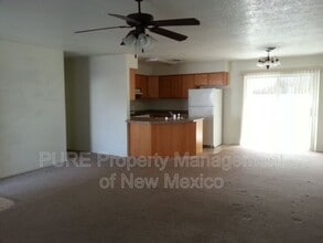200 Valle Vista Dr in Farmington, NM - Building Photo - Building Photo
