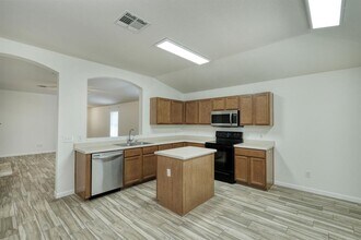 1204 Kenneys Way in Round Rock, TX - Building Photo - Building Photo