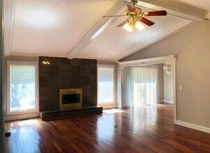 31671 Belmont St in Farmington Hills, MI - Building Photo - Building Photo