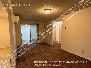 1115 Maple St in Nampa, ID - Building Photo - Building Photo