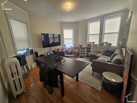 4 Park Vale Ave in Boston, MA - Building Photo