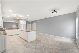 2087 SE Wild Meadow Cir in Port St. Lucie, FL - Foto de edificio - Building Photo