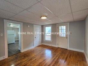 302 Turner St in Auburn, ME - Building Photo - Building Photo