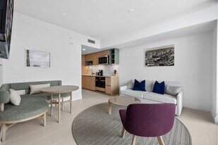 159 NE 6th St in Miami, FL - Building Photo