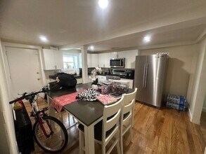 588 Waverly St in Framingham, MA - Building Photo - Building Photo