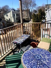 9 Arden St in Boston, MA - Foto de edificio - Building Photo