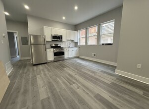 4917 N 13th St in Philadelphia, PA - Building Photo - Building Photo