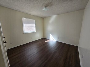 808 E La Paloma Ln in Roswell, NM - Building Photo - Building Photo