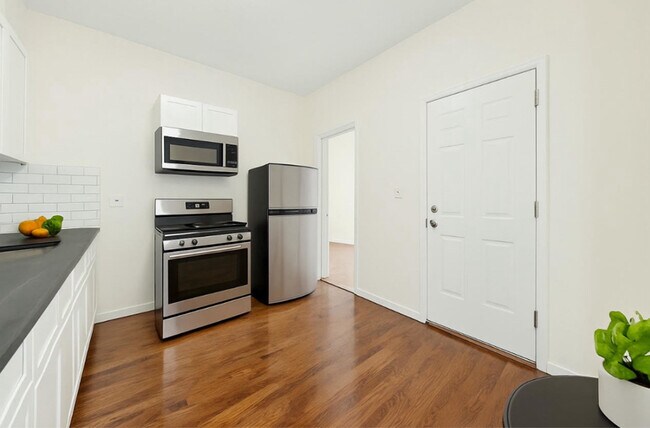 411 N Hamlin Ave in Chicago, IL - Building Photo - Building Photo