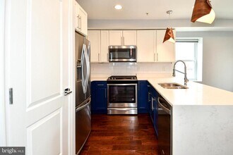 1823 D St NE-Unit -B in Washington, DC - Building Photo - Building Photo