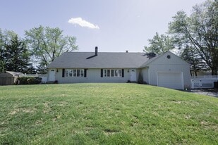 5143 Venice Ave in Hammonton, NJ - Building Photo