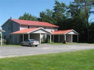 80-90 Riggs Dr in Hannawa Falls, NY - Foto de edificio - Building Photo