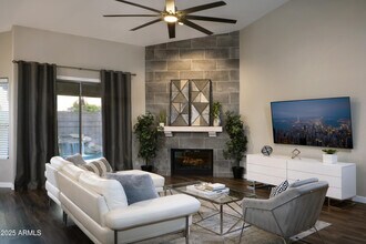 14424 N 64th Pl in Scottsdale, AZ - Building Photo - Building Photo