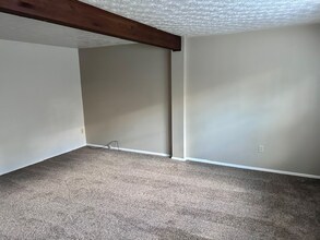 4542 Treeview Ct in Batavia, OH - Foto de edificio - Building Photo