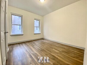 64 W 107th St in New York, NY - Building Photo - Building Photo