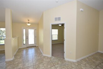 56 Pin Oak Dr in Palm Coast, FL - Building Photo - Building Photo