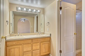 5215 W Garden Dr in Glendale, AZ - Building Photo - Building Photo