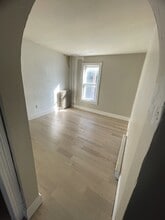 582 Sunbury St, Unit Apt 2 in Minersville, PA - Building Photo - Building Photo