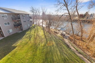 Riverbend Apartments in Missoula, MT - Building Photo - Building Photo