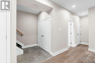 423 Ravenhill Ave in Ottawa, ON - Building Photo - Building Photo