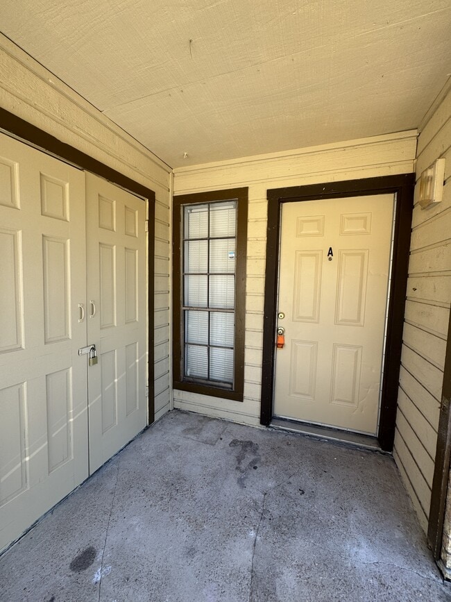2210 Capitan Dr in Corpus Christi, TX - Building Photo - Building Photo