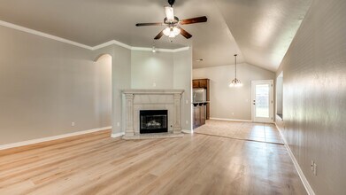 3005 NW 182nd Terrace in Edmond, OK - Building Photo - Building Photo