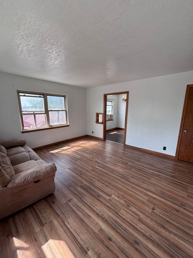 629 S Reno Ave in El Reno, OK - Foto de edificio - Building Photo