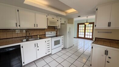 15233 Marrian Ave in Jupiter, FL - Building Photo - Building Photo