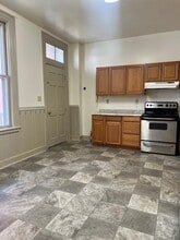 113 E Franklin St, Unit B in Hagerstown, MD - Building Photo - Building Photo