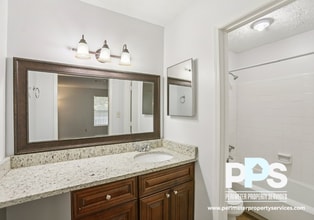 801 Countryside Pl in Smyrna, GA - Building Photo - Building Photo