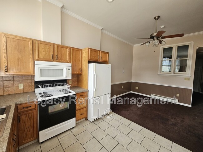 283 E Main St in Plymouth, PA - Building Photo - Building Photo