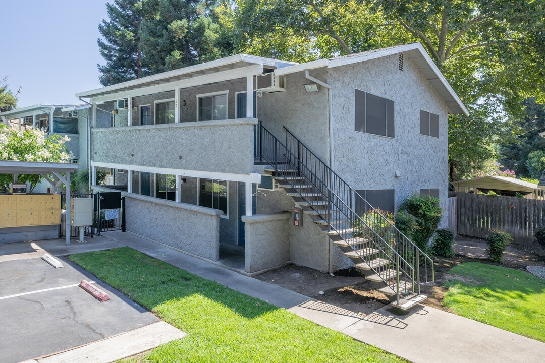 Eastwood Gardens in Chico, CA - Foto de edificio