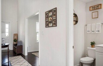 6517 Turf Way in Anderson, IN - Building Photo - Building Photo