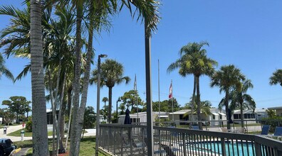 4046 67th Ln N in Riviera Beach, FL - Building Photo - Building Photo