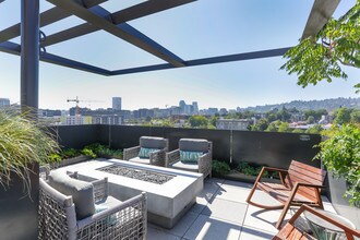 Muse Apartments in Portland, OR - Building Photo - Building Photo