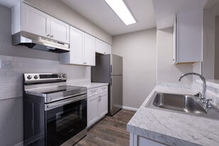 Signature at Southfield Apartments in Shreveport, LA - Building Photo