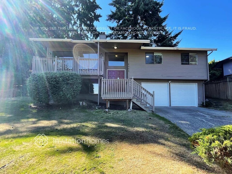 4005 SW 328th St in Federal Way, WA - Foto de edificio