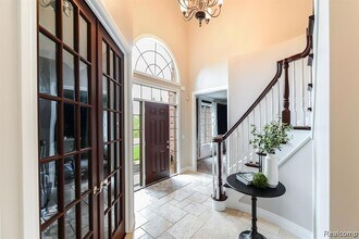 51341 Park Pl Dr, Unit APT 321 in Northville, MI - Foto de edificio - Building Photo