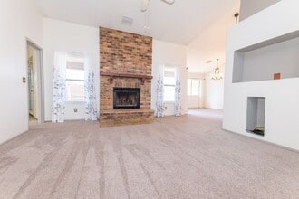 1540 Jasmin Dr in Sierra Vista, AZ - Building Photo - Building Photo