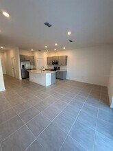 5040 Spangle Dr in St. Cloud, FL - Building Photo - Building Photo