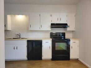 541 Cloverbrook Dr in Ephrata, PA - Foto de edificio - Building Photo