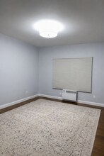 100 Pierson Miller Dr in Pompton Lakes, NJ - Building Photo - Building Photo