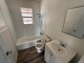 2806 E 30th St in Lubbock, TX - Building Photo - Building Photo