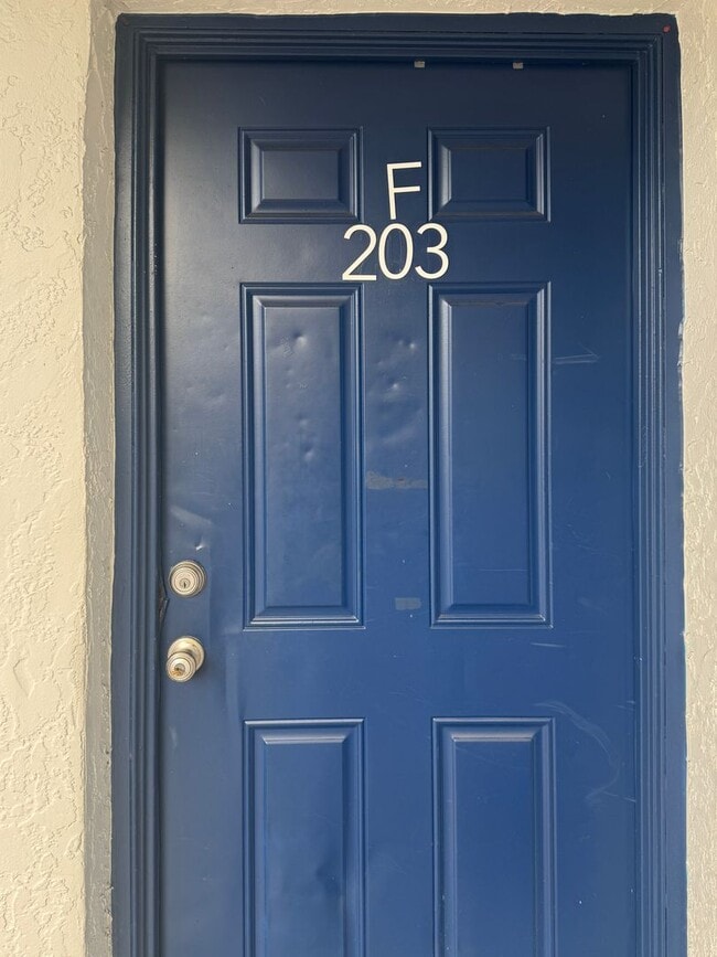 property at 3651 N Goldenrod Rd