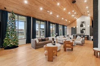 Paragon Ranch in Blue Ash, OH - Building Photo - Building Photo